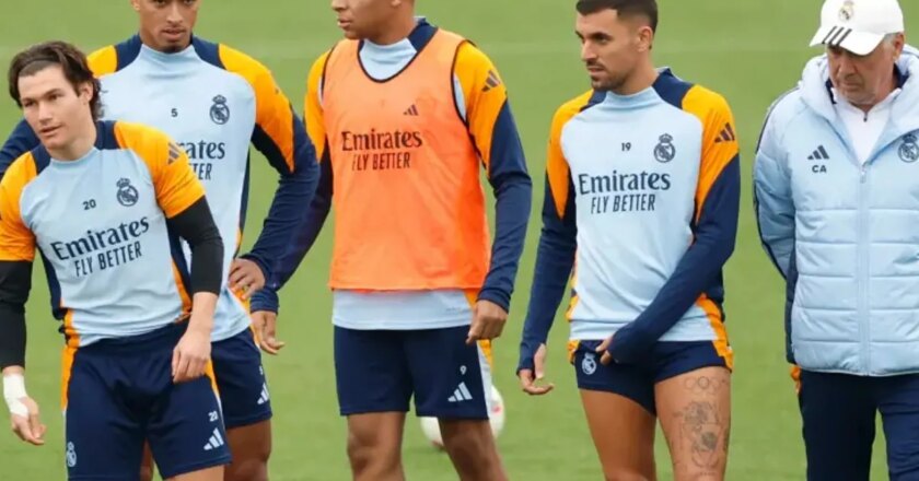 Ancelotti and the players lock themselves in the locker room