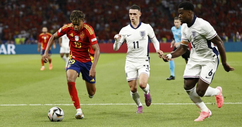 Phil Foden thinks Chelsea will have a 'leader' as £60m transfer plans change